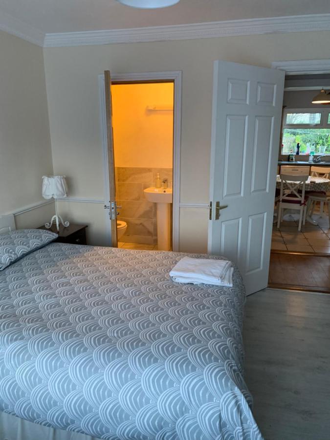 Bed and Breakfast Ceol Na Mara Westport Esterno foto